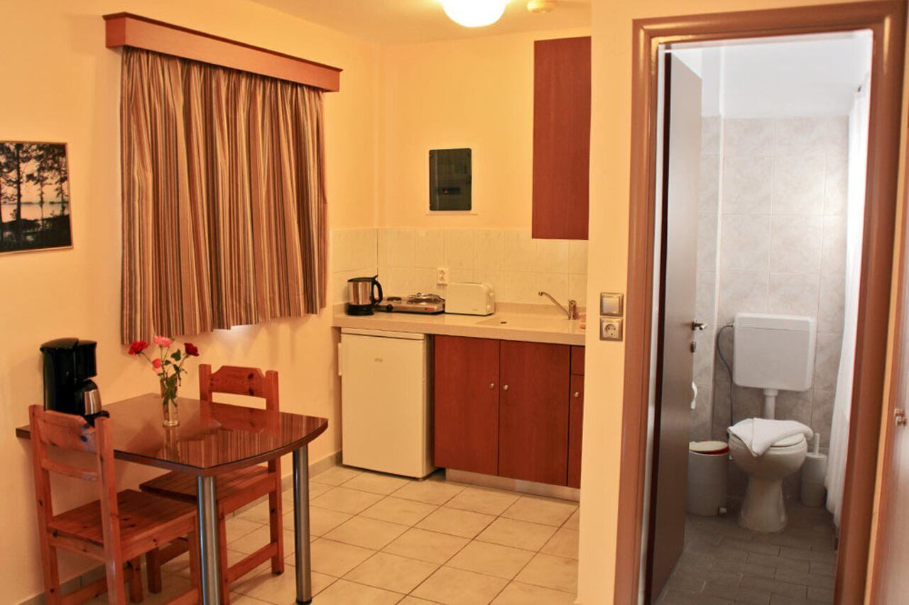Sandys Studios Apartments And Log Villas Psalidi  Luaran gambar